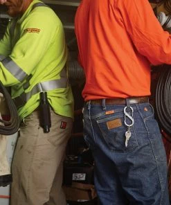 Nite Ize Carabiners 3.55-in Stainless Locking Oval Straight Gate Carabiner 16 Nite Ize Carabiners 3.55-in Stainless Locking Oval Straight Gate Carabiner -Outdoor Recreation Outlet Shop 15030566