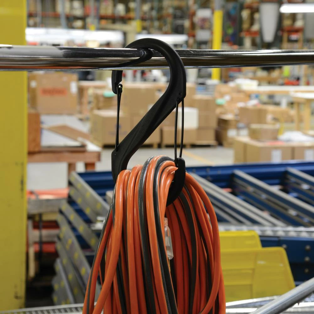 Nite Ize Carabiners S-Biner® Plastic Dual Carabiner #10- Black 3 Nite Ize Carabiners S-Biner® Plastic Dual Carabiner #10- Black - Image 3